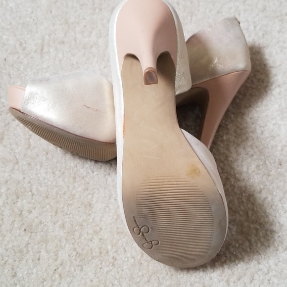 Heels - Picture 5 of 5